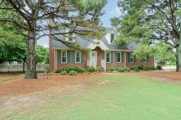 4901 Allanbrooke Lane, Fuquay Varina, NC 27526