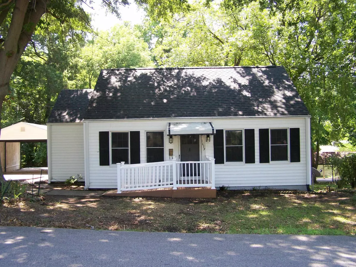 Henderson, NC 27536,1619 Sunset Avenue