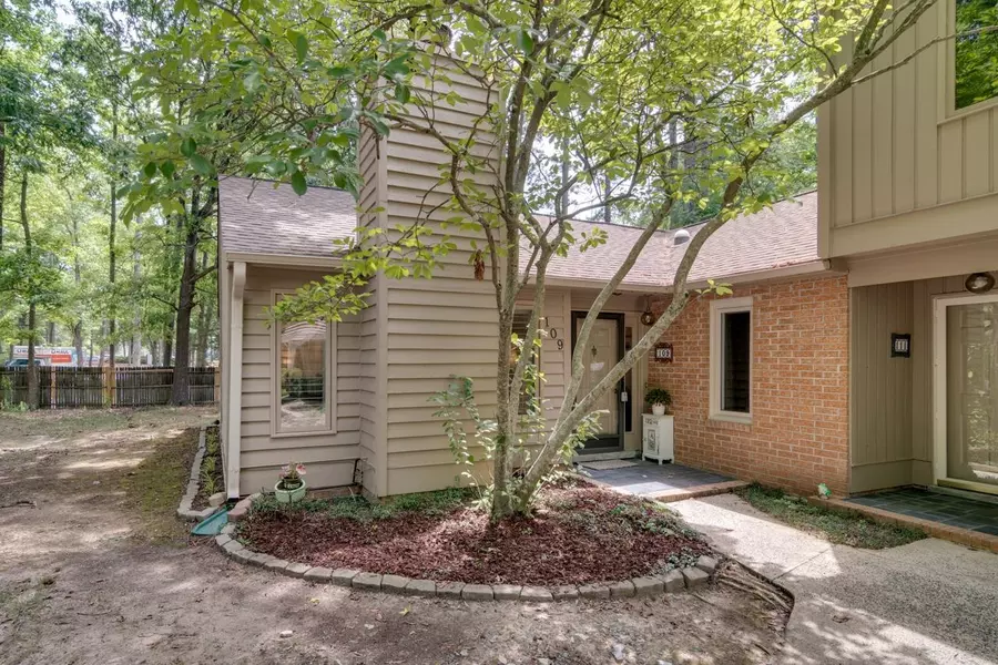 109 Gristmill Lane, Chapel Hill, NC 27514