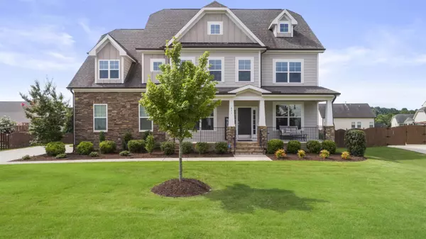 421 Granite Saddle Drive, Rolesville, NC 27571