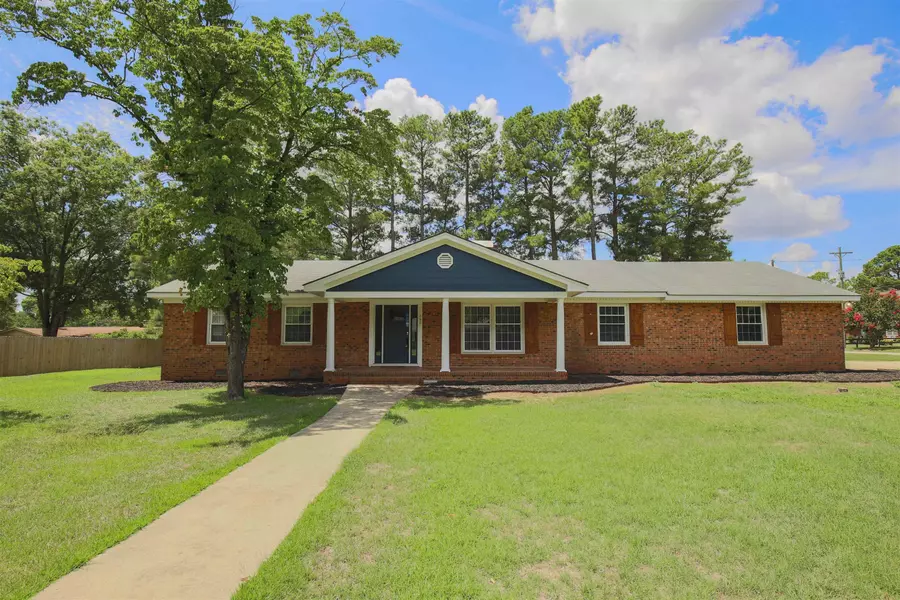 649 N Dunn Street, Angier, NC 27501