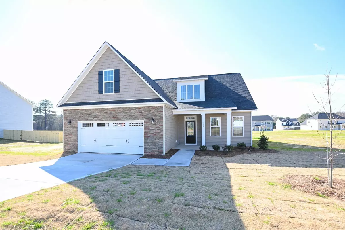 Angier, NC 27501,116 Looping Horse Circle