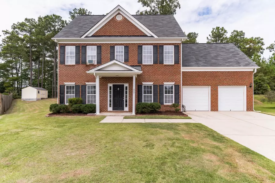 809 Pyracantha Drive, Holly Springs, NC 27540