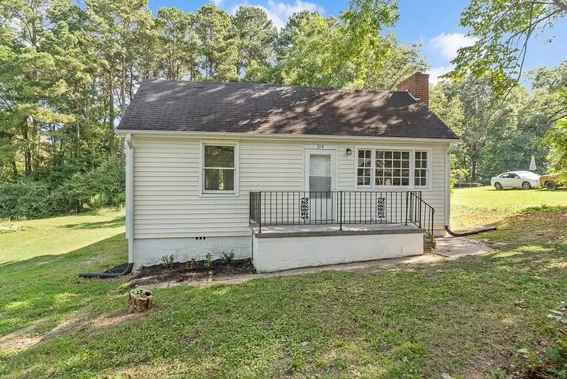 Spring Hope, NC 27882,314 N Pine