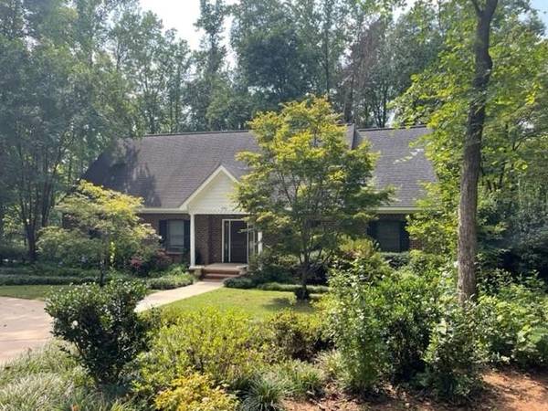 2305 Creekridge Drive,  Rocky Mount,  NC 27804