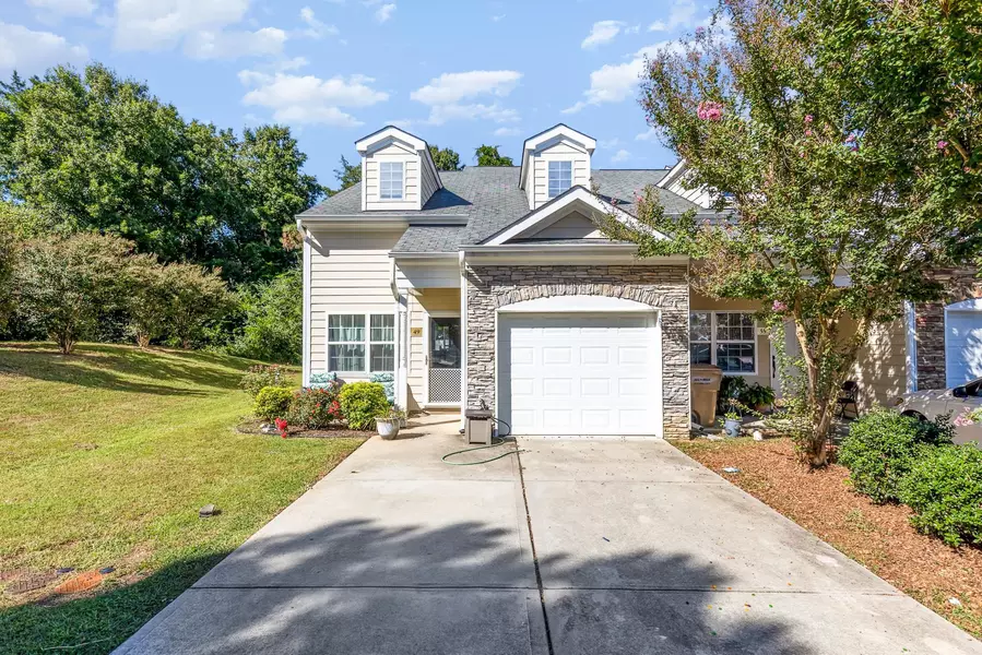 49 Beechleaf Court, Clayton, NC 27520