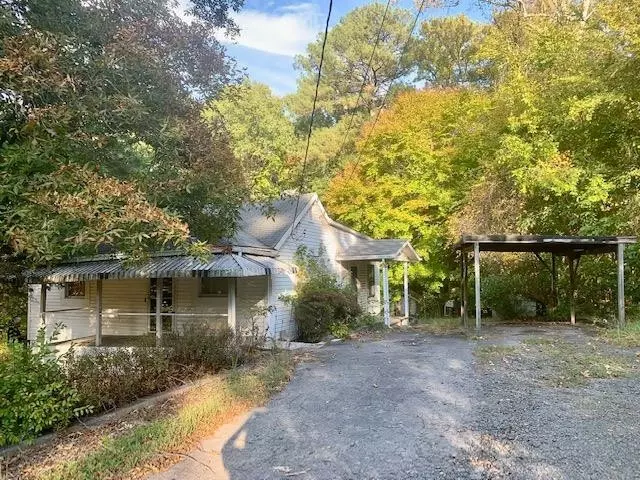 2811 Dark Circle, Durham, NC 27707