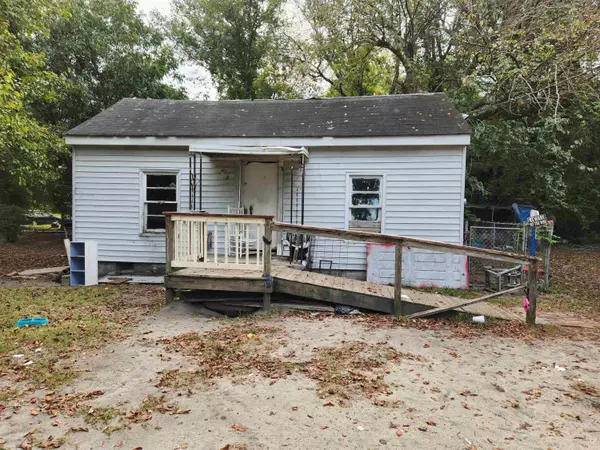 1222 N Center Street, Goldsboro, NC 27530