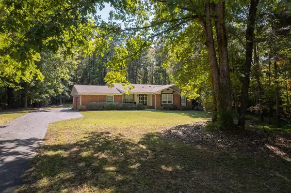 338 Warren Court, Chapel Hill, NC 27516