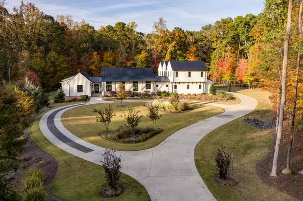 7156 Lochwood Court, Chapel Hill, NC 27514