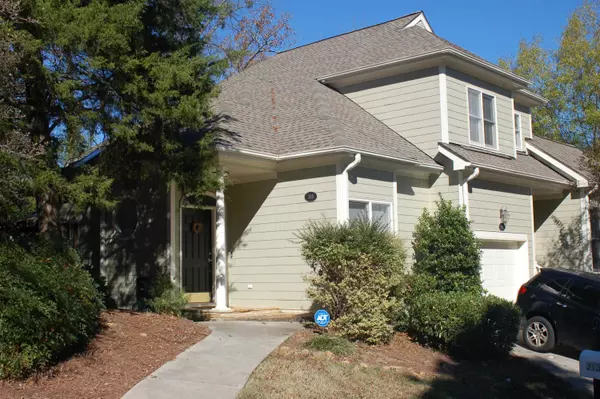 313 E Columbia Place #313, Chapel Hill, NC 27516