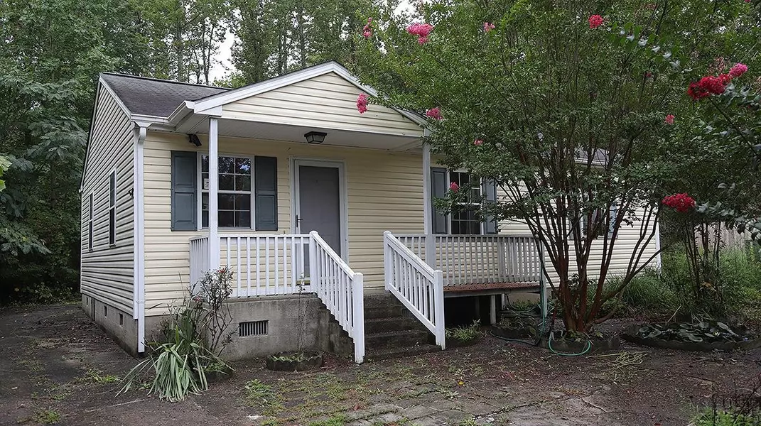 1640 Elm Street, Burlington, NC 27217