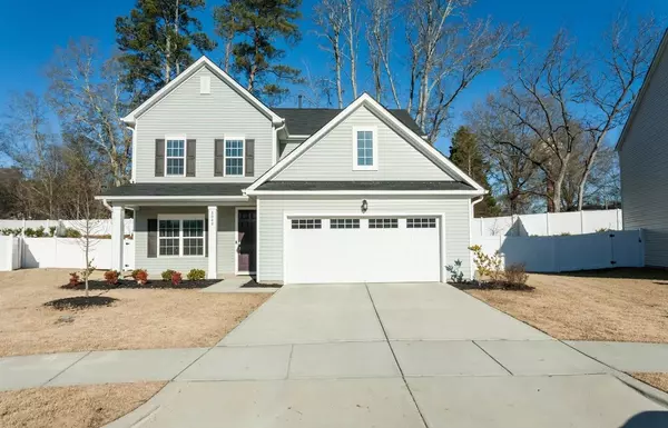 1048 Bellewood Park Drive, Angier, NC 27501