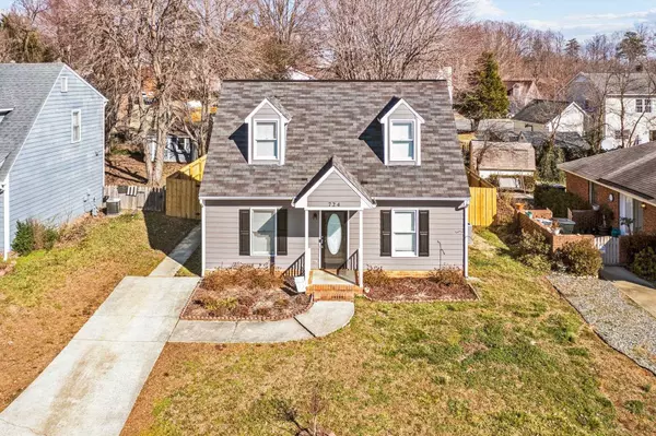 724 Huntington Court, Burlington, NC 27215
