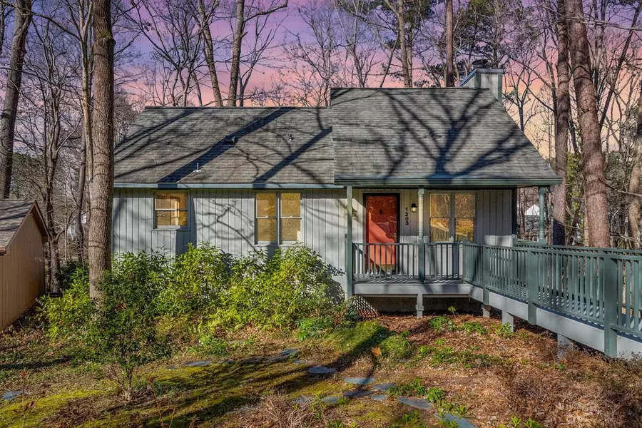 1203 Selwyn Lane, Cary, NC 27511