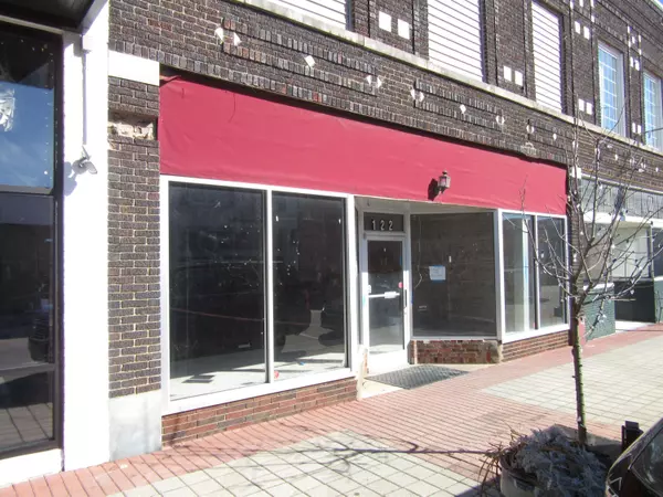 122 N Arendell Avenue, Zebulon, NC
