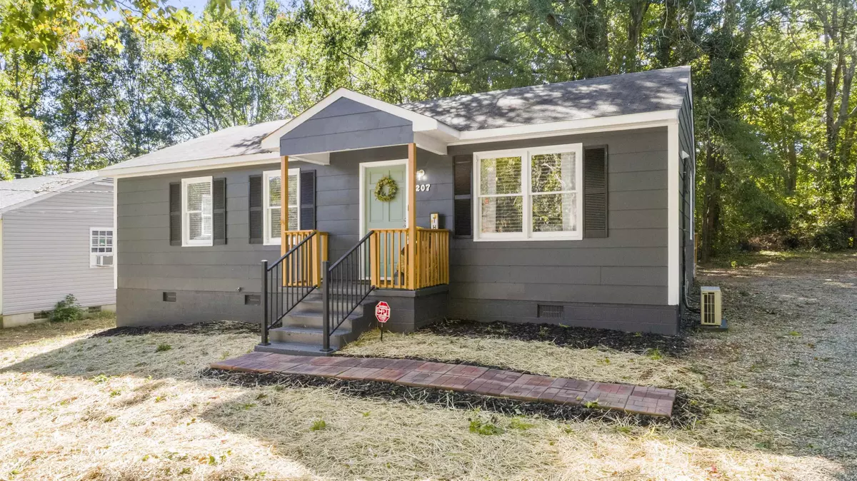 Greensboro, NC 27405,207 Greenbriar Road