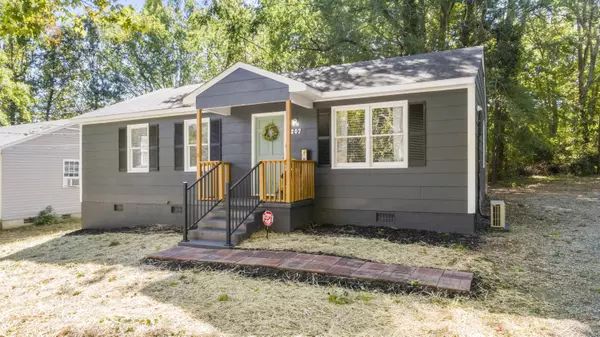 207 Greenbriar Road, Greensboro, NC 27405