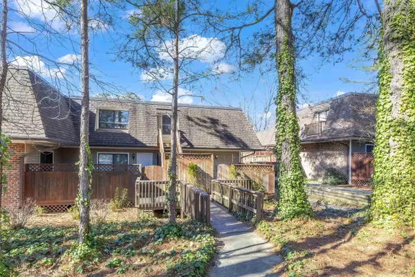 392 Summerwalk Circle #392, Chapel Hill, NC 27517