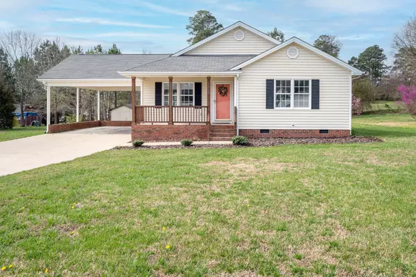 106 S Tenth Avenue, Siler City, NC 27344