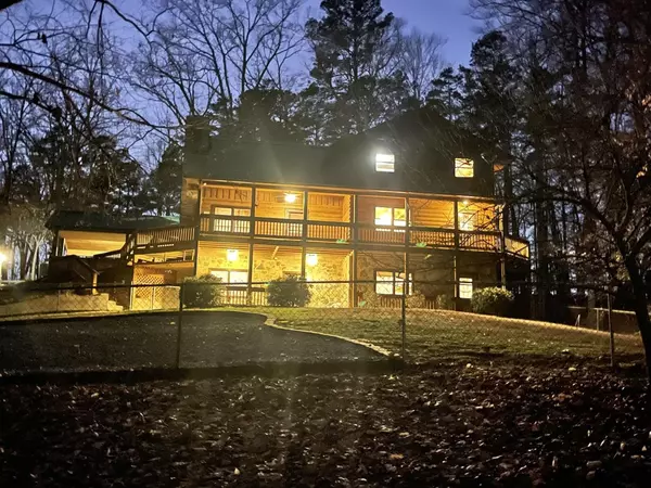 250 Whitetail Lane, Leasburg, NC 27291