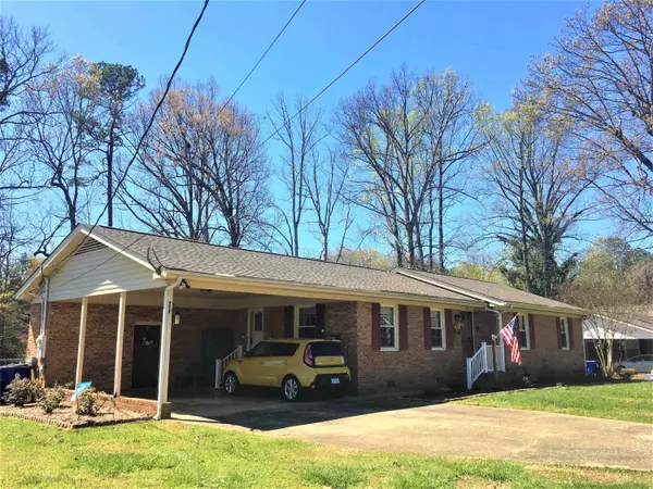 407 W Tenth Street, Siler City, NC 27344