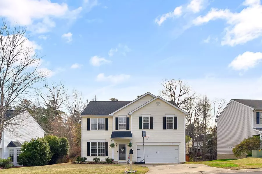 924 Holly Meadow Drive, Holly Springs, NC 27540