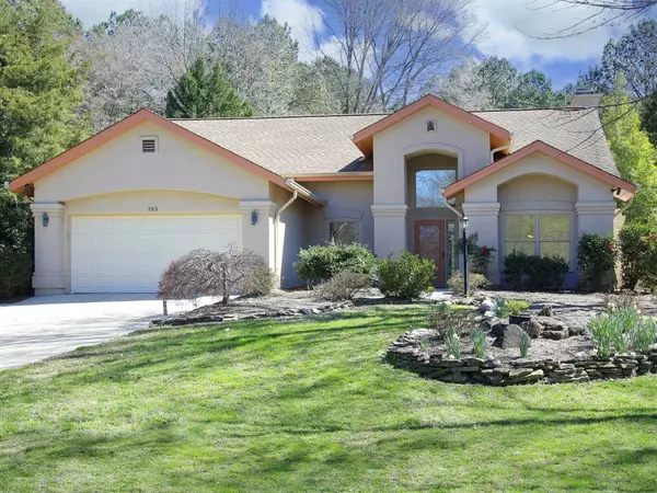 203 Helmsdale Drive, Chapel Hill, NC 27517