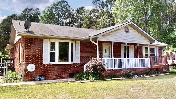 44 Hiroko Lane, Spring Lake, NC 28390