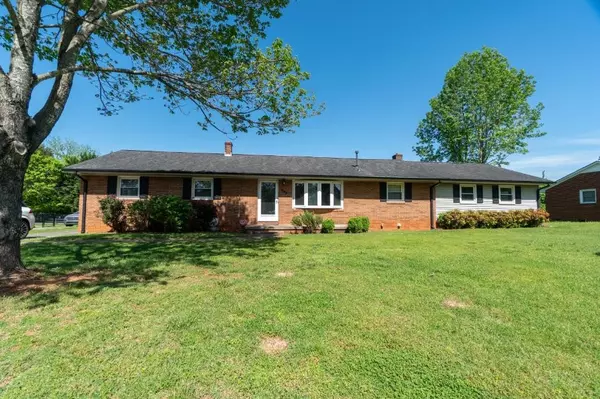 231 N Wilkins Road, Haw River, NC 27258