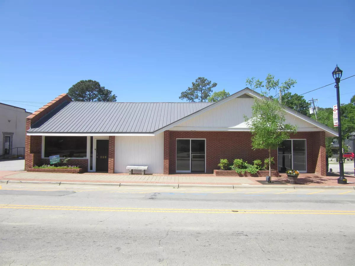 Zebulon, NC 27597,229 N Arendell Avenue #A
