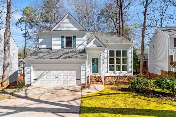 103 E Laurenbrook Court, Cary, NC 27518