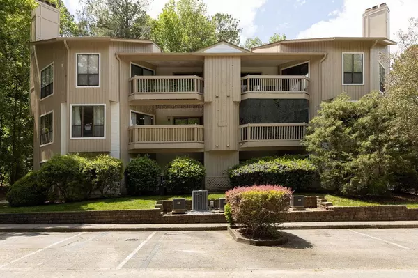 121 New Kent Place #121, Cary, NC 27511