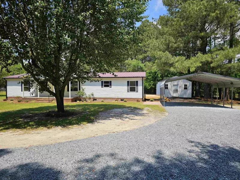 1160 Tarheel Road, Benson, NC 27504