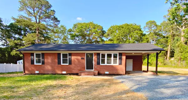 200 Brentwood Drive, Dudley, NC 28333