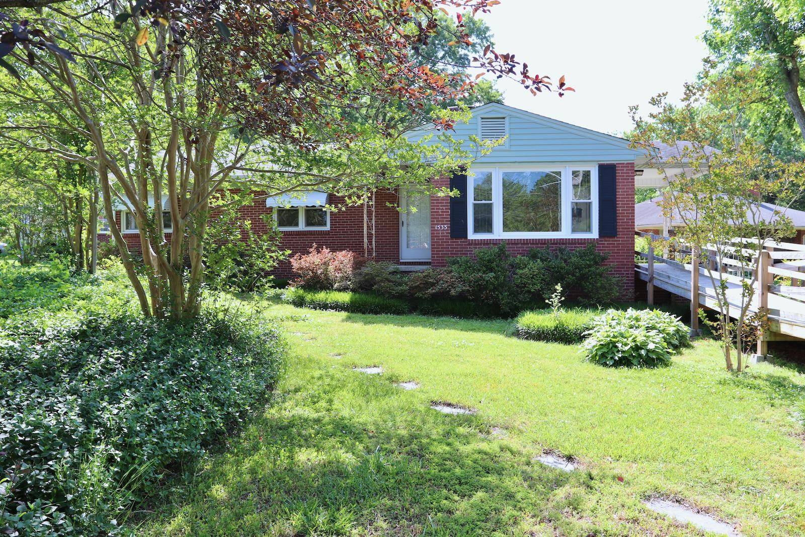 Burlington, NC 27215,1533 Sherwood Drive