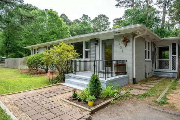 301 Severin Street, Chapel Hill, NC 27516