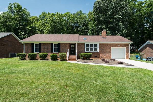 1224 S Skyview Drive,  Mebane,  NC 27302