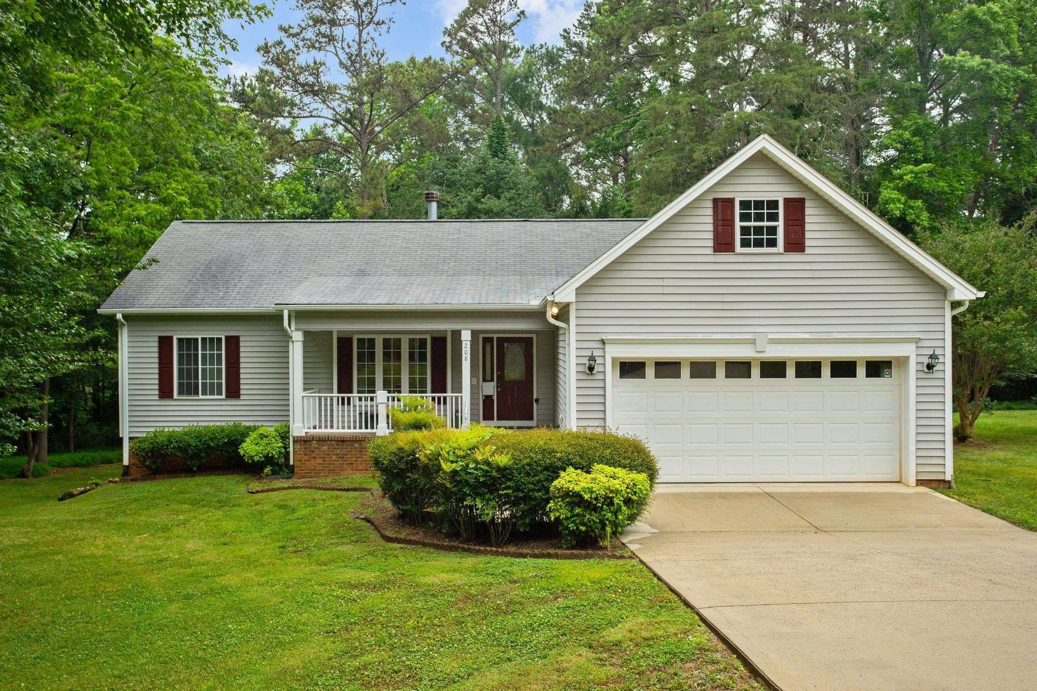 208 S English Hill Lane, Hillsborough, NC 27278