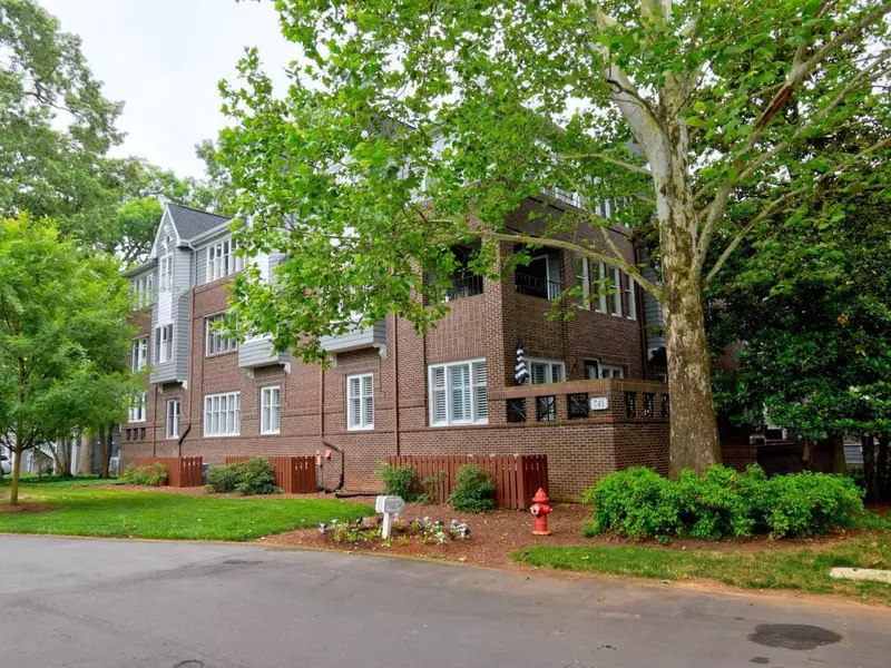 741 Bishops Park Drive #102, Raleigh, NC 27605