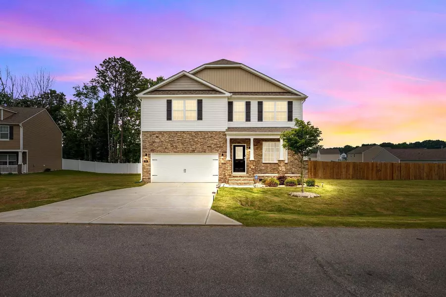 28 Iron Gate Drive, Zebulon, NC 27597