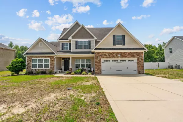 Hope Mills, NC 28348,879 Pecan Grove Loop