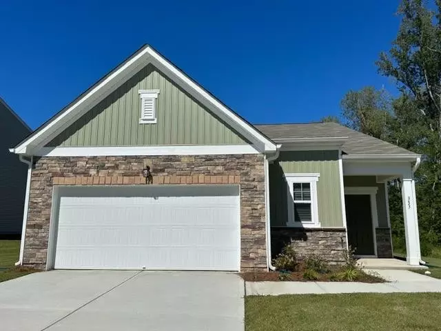 353 Logan Creek Drive, Zebulon, NC 27597
