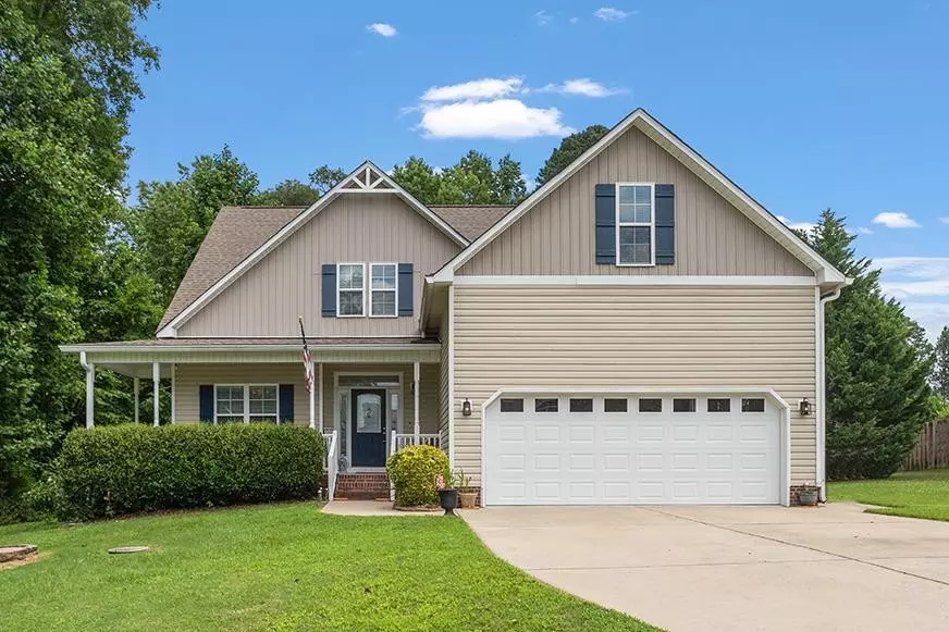 6608 Country Hollows Lane, Holly Springs, NC 27540