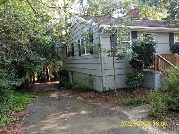 443 Ridgefield Road, Chapel Hill, NC 27517