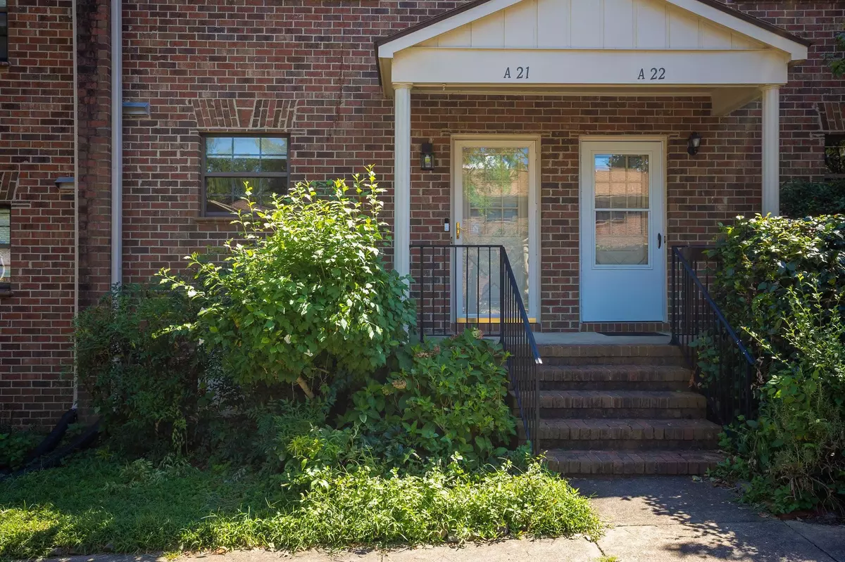 Carrboro, NC 27510,105 Fidelity Street #A21