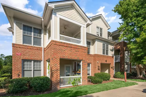 212 Waterford Lake Drive #212, Cary, NC 27519