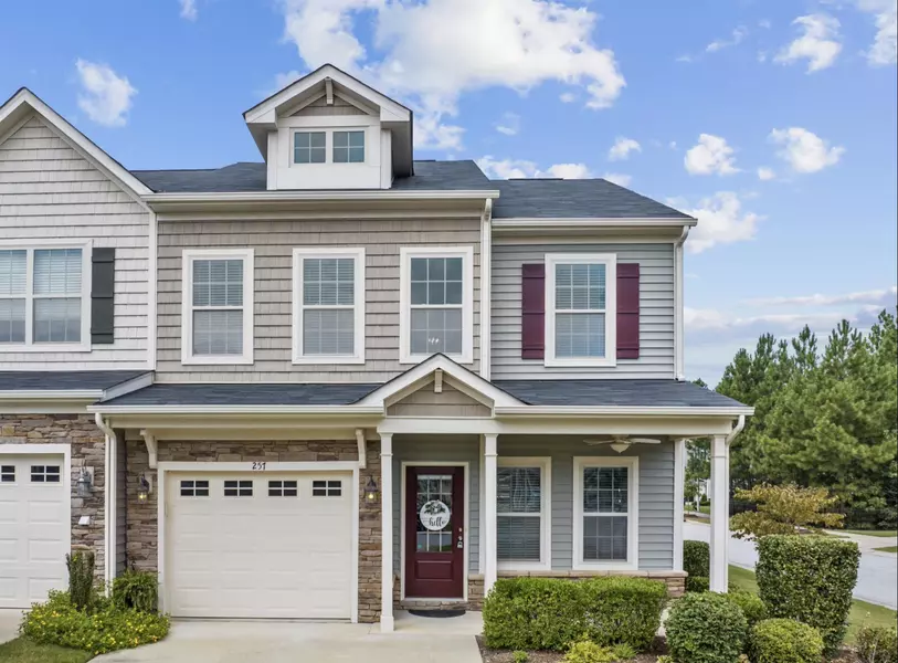 257 Beaconwood Lane, Holly Springs, NC 27540