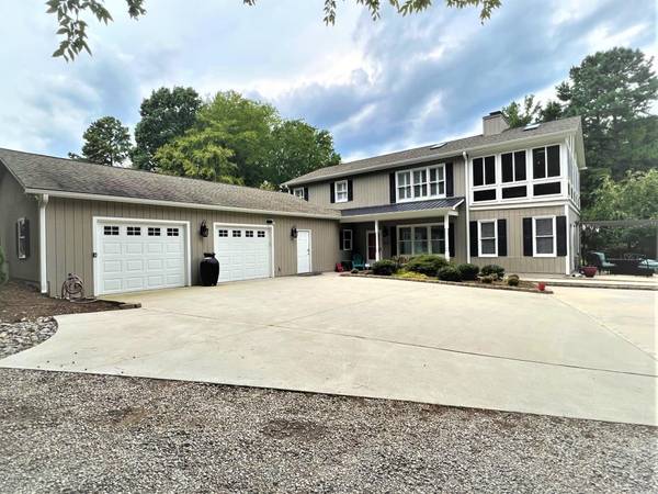 301 Pebble Hill Lane,  Henderson,  NC 27537