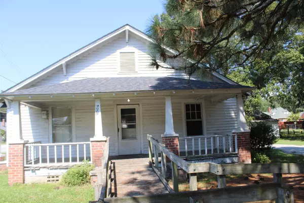 601 N Webb Street, Selma, NC 27576